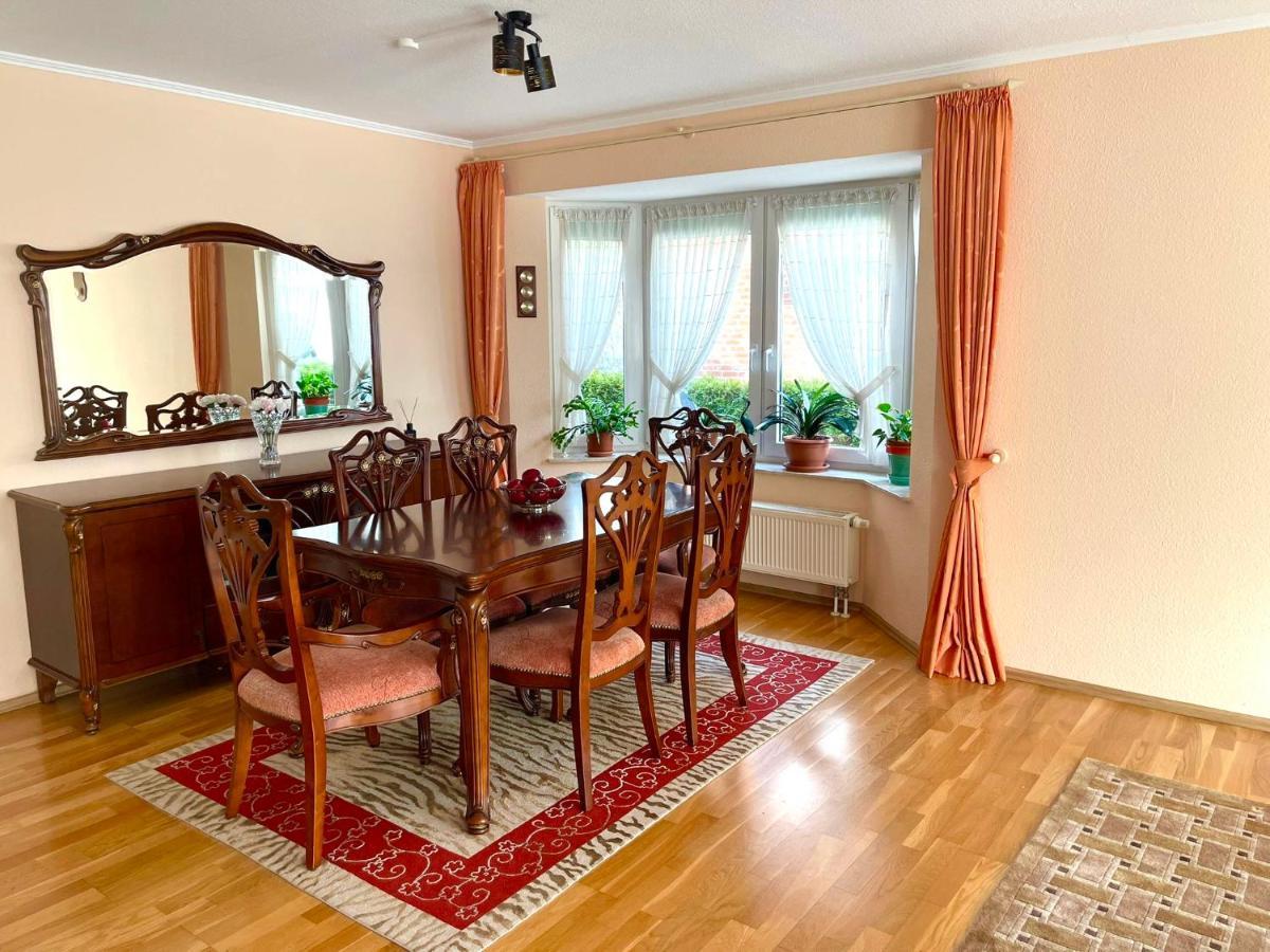 Doppelhaushaelfte Nahe Flughafen Hamburg Apartment Norderstedt